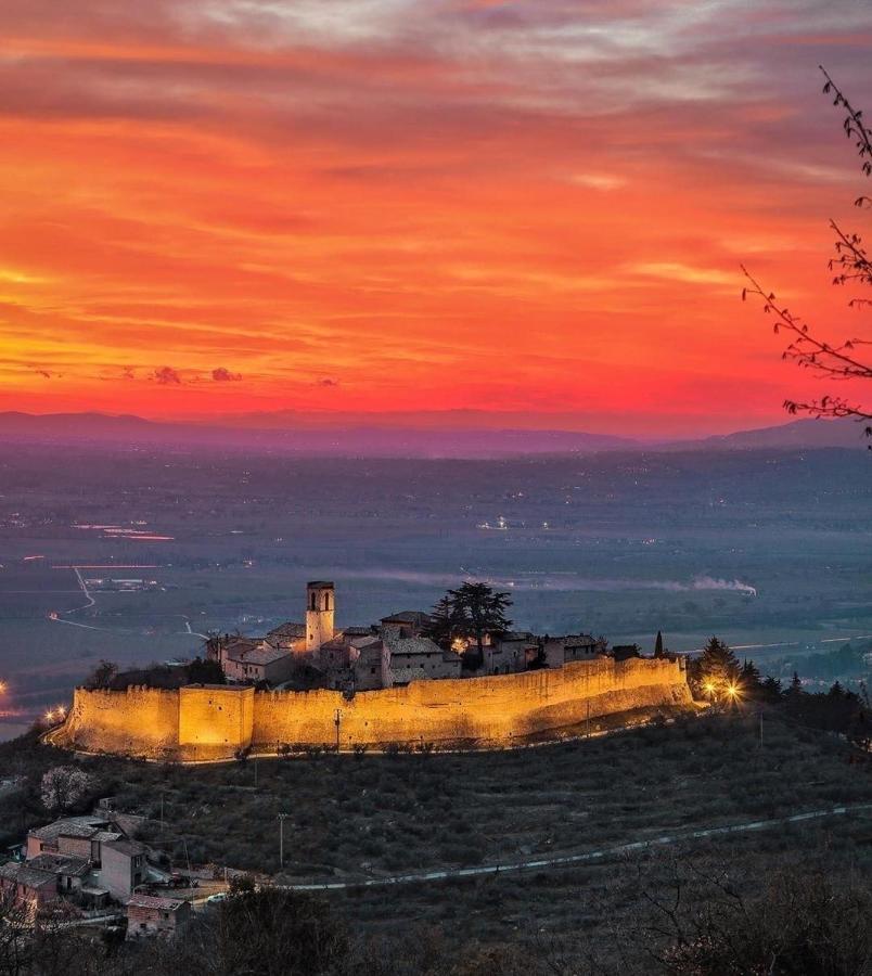 Il Castello Di Campello Aparthotel กัมเปลโล ซุล กลีตุนโน ภายนอก รูปภาพ