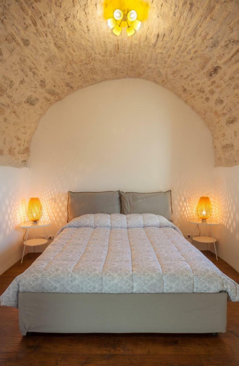 Il Castello Di Campello Aparthotel กัมเปลโล ซุล กลีตุนโน ภายนอก รูปภาพ