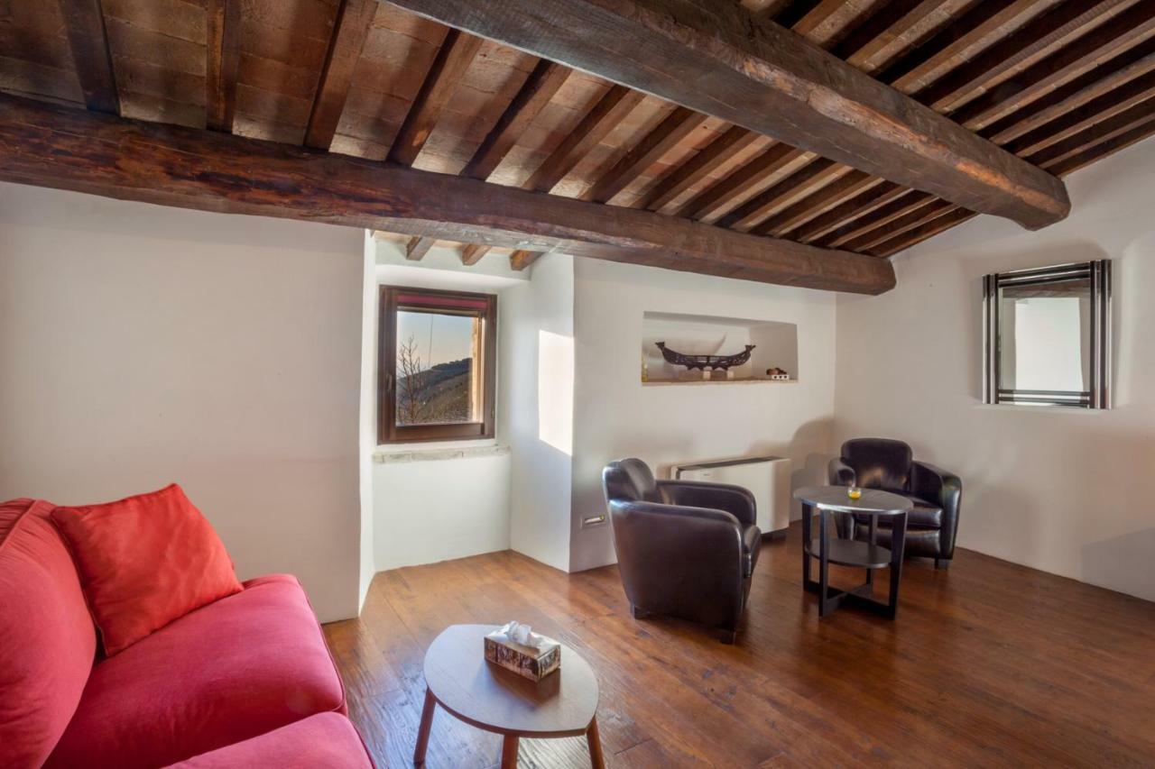 Il Castello Di Campello Aparthotel กัมเปลโล ซุล กลีตุนโน ภายนอก รูปภาพ