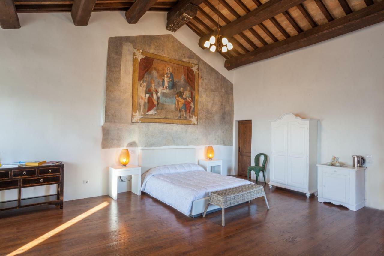 Il Castello Di Campello Aparthotel กัมเปลโล ซุล กลีตุนโน ภายนอก รูปภาพ