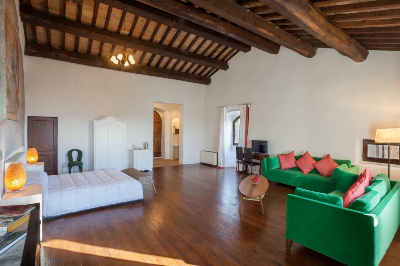 Il Castello Di Campello Aparthotel กัมเปลโล ซุล กลีตุนโน ภายนอก รูปภาพ